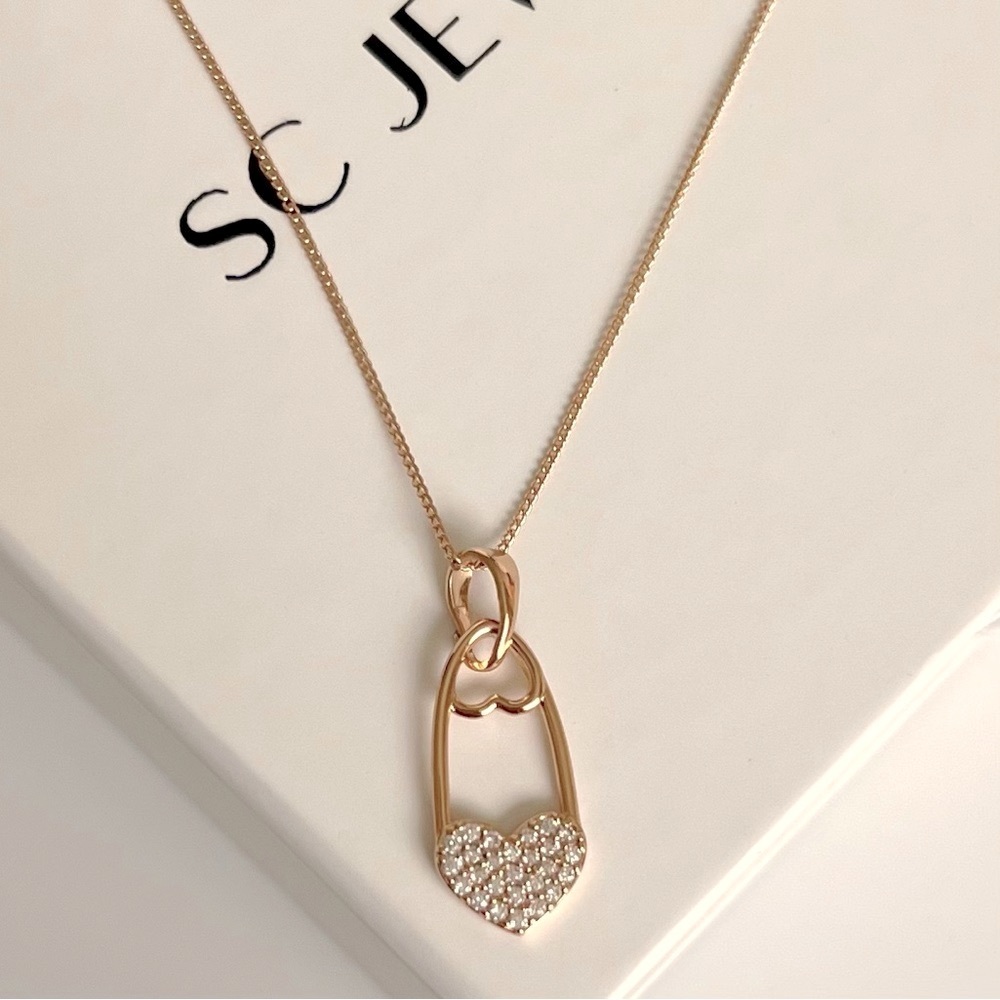 Safety Pin Heart Necklace | 18k Gold Plated Dainty Statement Jewelry - Picture 3 of 11